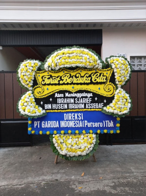Papan Bunga Duka di Agung